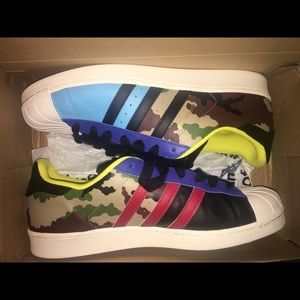 Adidas Sneakers